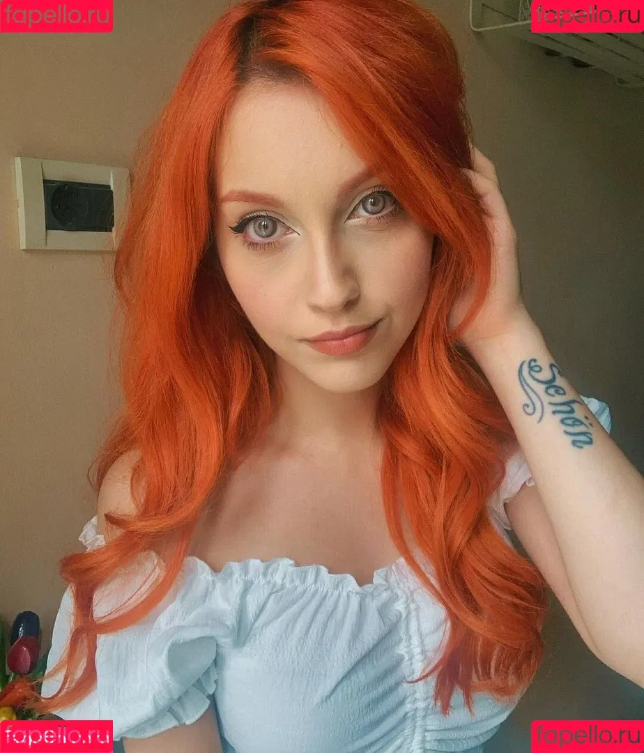 Mona Schon Onlyfans Photo Gallery 