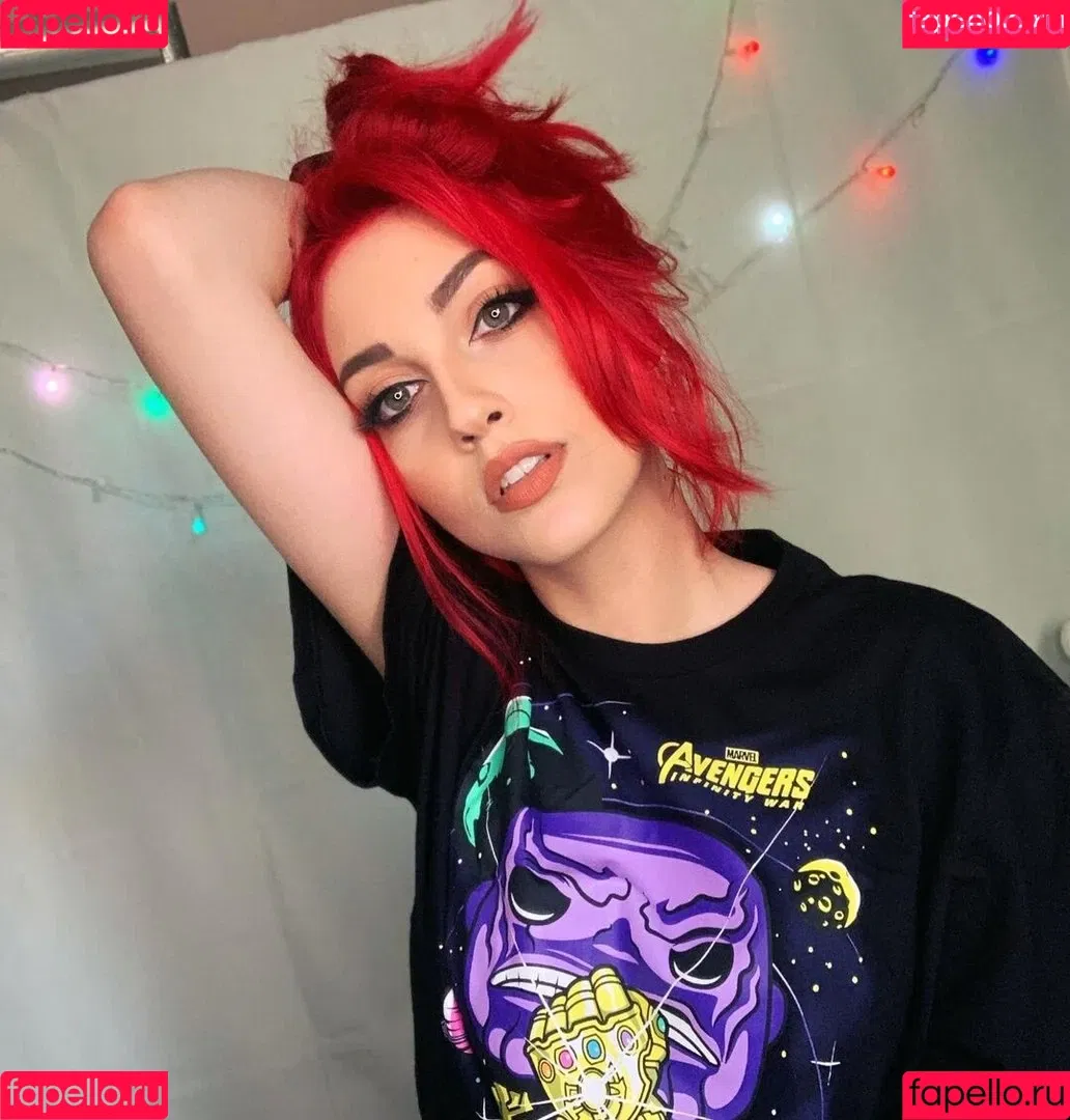 Mona Schon Onlyfans Photo Gallery 
