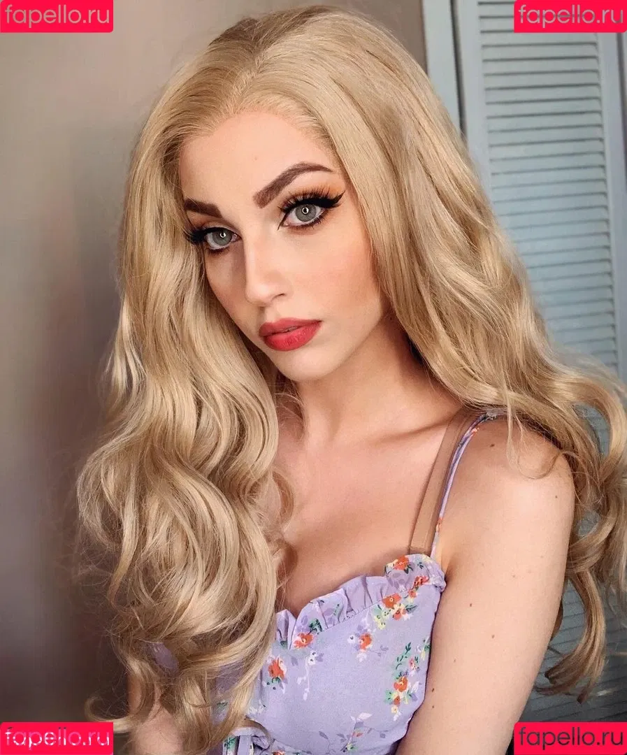 Mona Schon Onlyfans Photo Gallery 