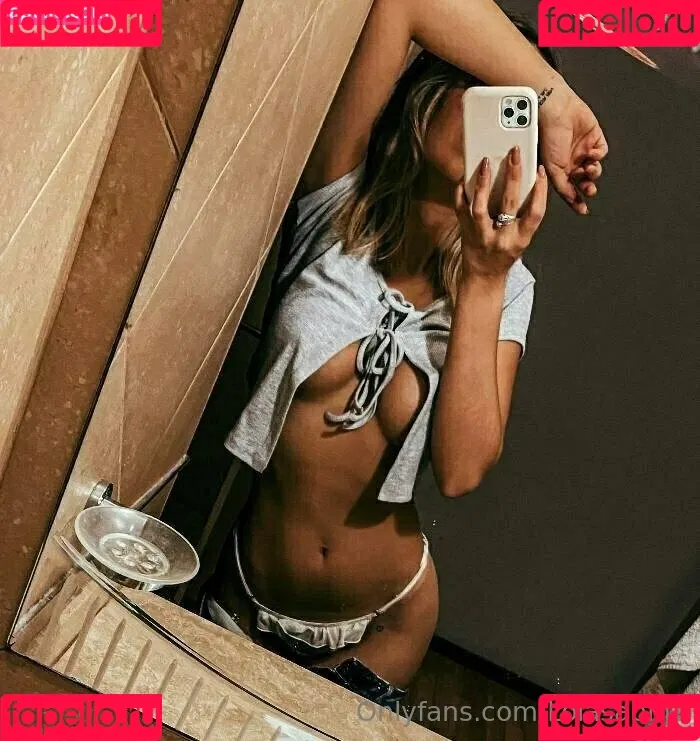 itssstella Onlyfans Photo Gallery 