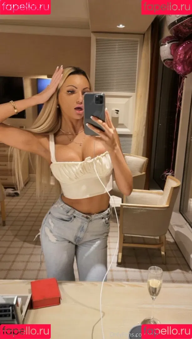 Cara Belle Onlyfans Photo Gallery 