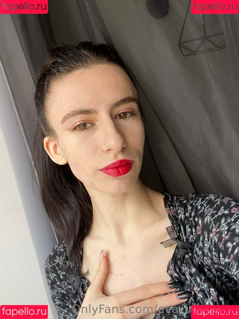 eva_innocent Onlyfans Photo Gallery 