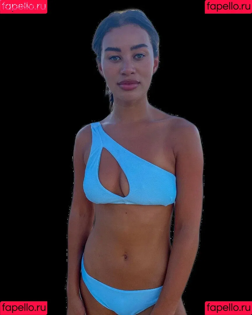 Montana Brown Onlyfans Photo Gallery 