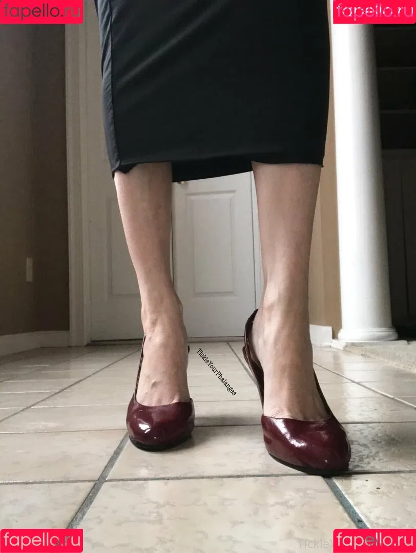 goddess_tickle Onlyfans Photo Gallery 