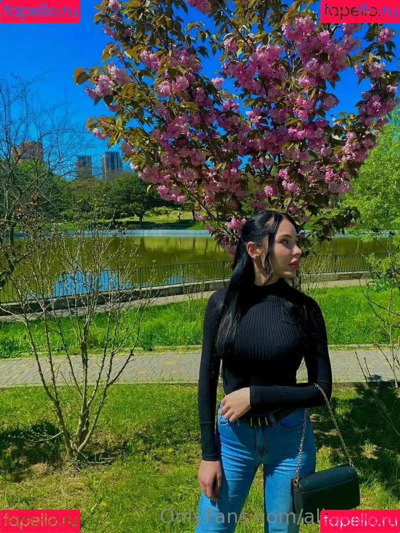 alinagrey Onlyfans Photo Gallery 