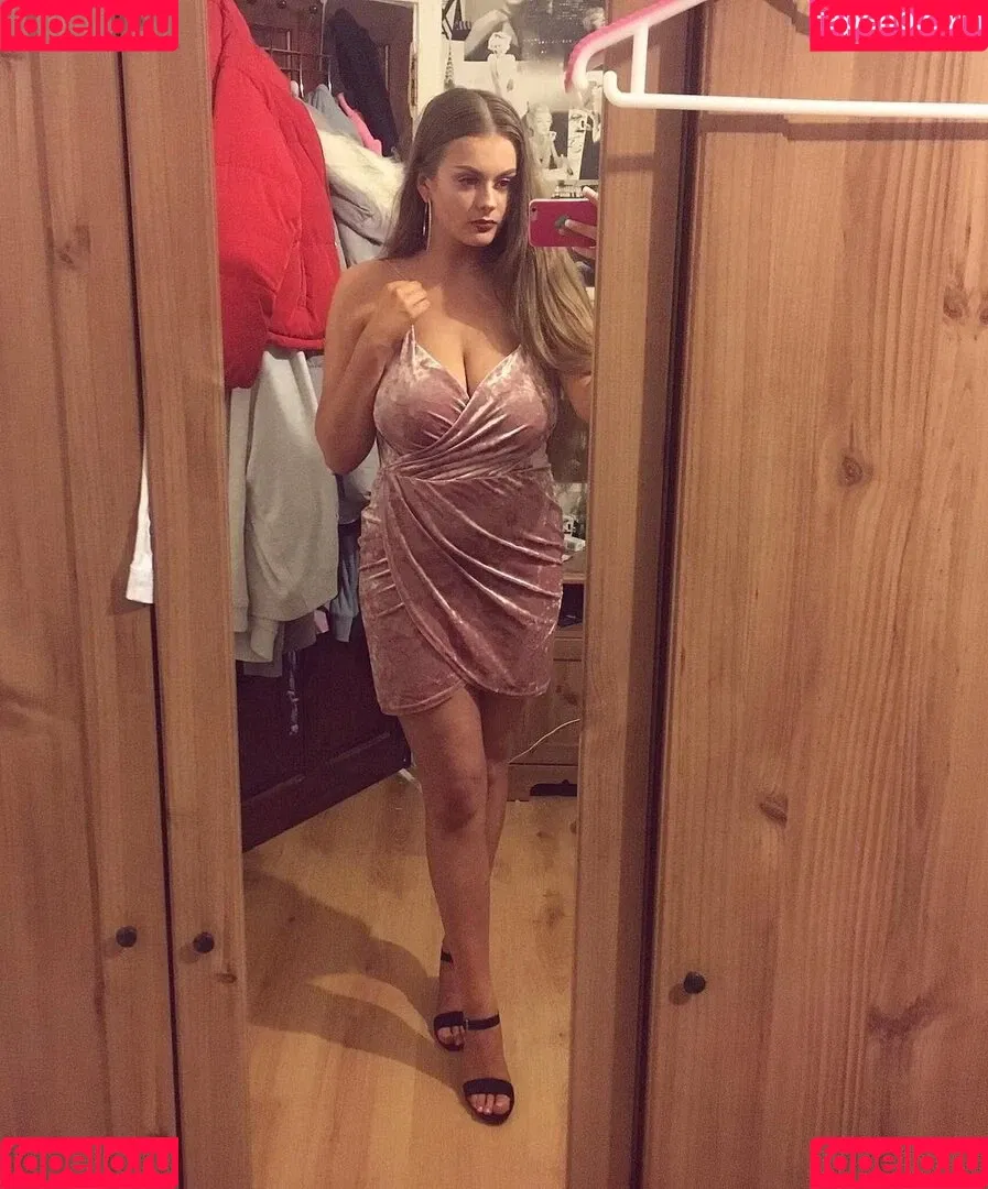 Bex McFadden Onlyfans Photo Gallery 