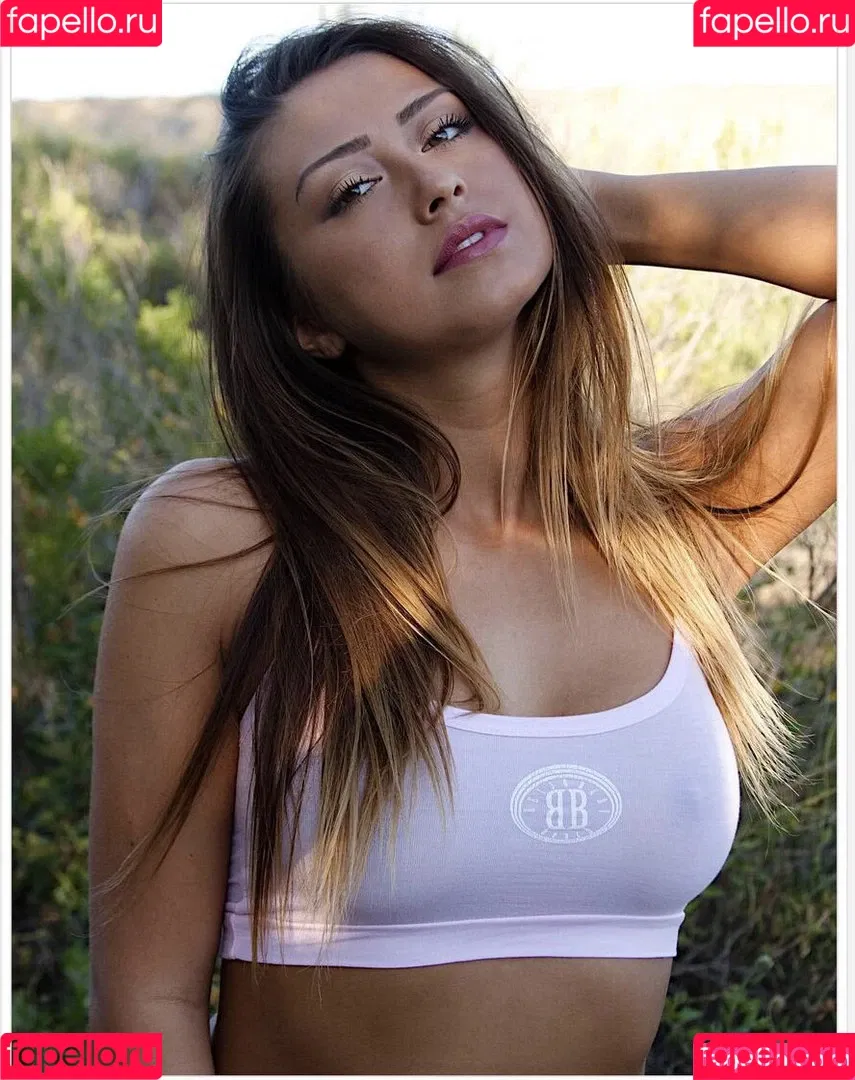 Erin Cahill Onlyfans Photo Gallery 