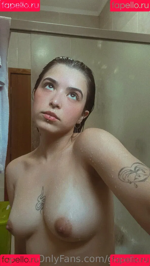 glrmmro Onlyfans Photo Gallery 