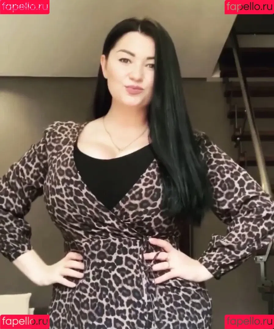 Irina P Onlyfans Photo Gallery 
