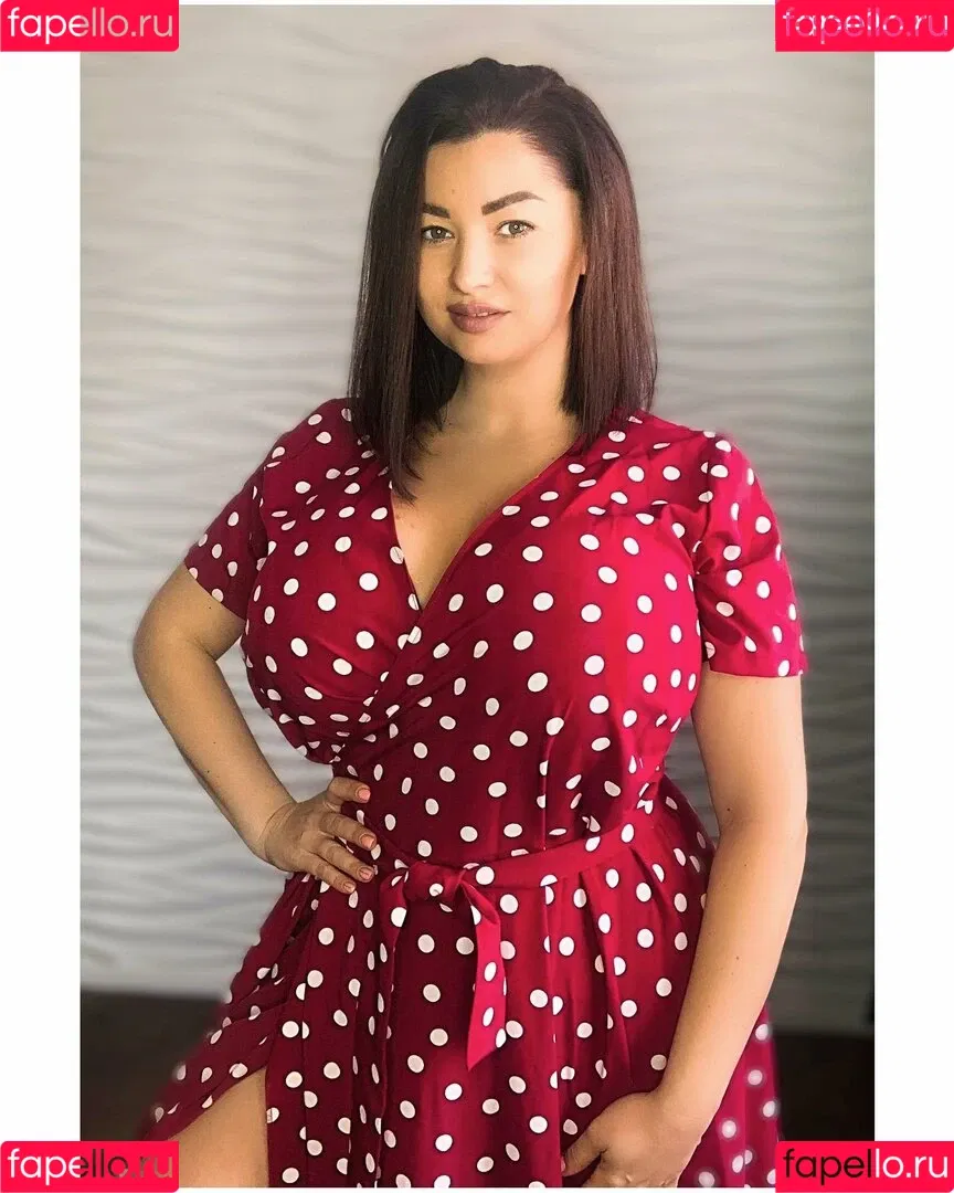 Irina P Onlyfans Photo Gallery 
