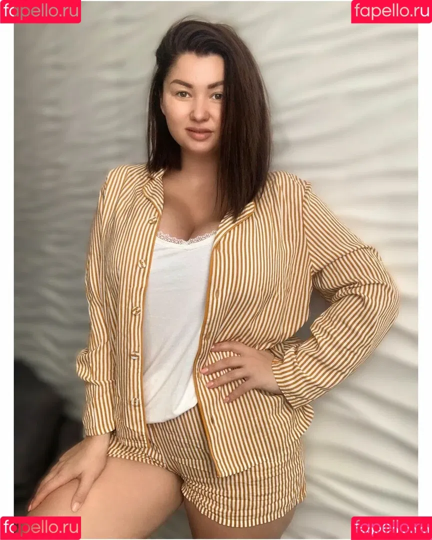 Irina P Onlyfans Photo Gallery 