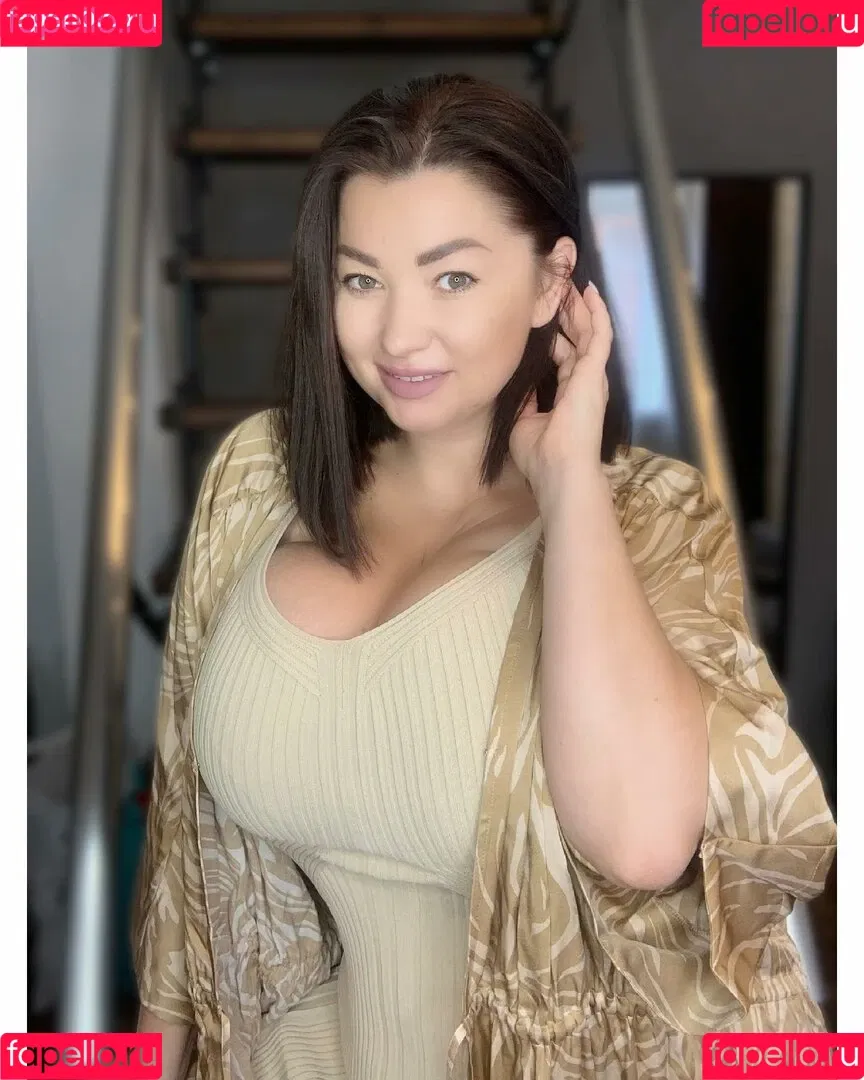 Irina P Onlyfans Photo Gallery 
