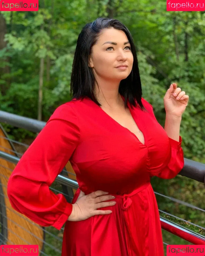 Irina P Onlyfans Photo Gallery 