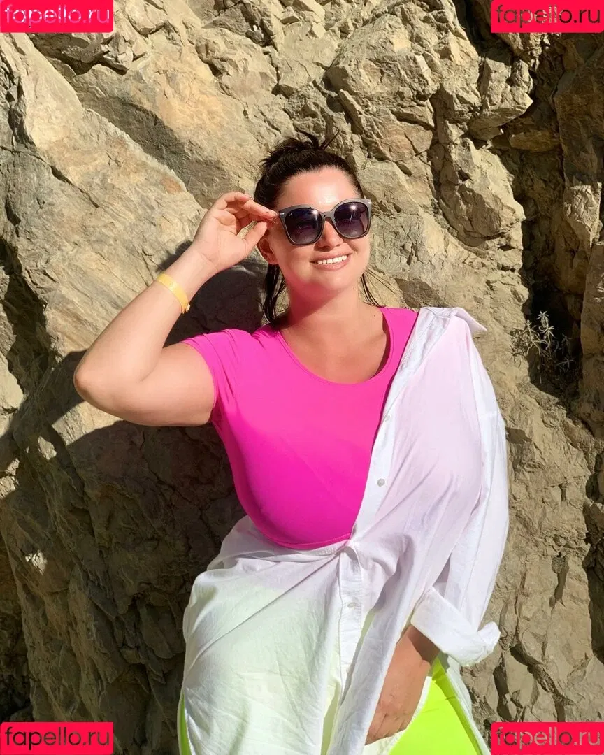 Irina P Onlyfans Photo Gallery 
