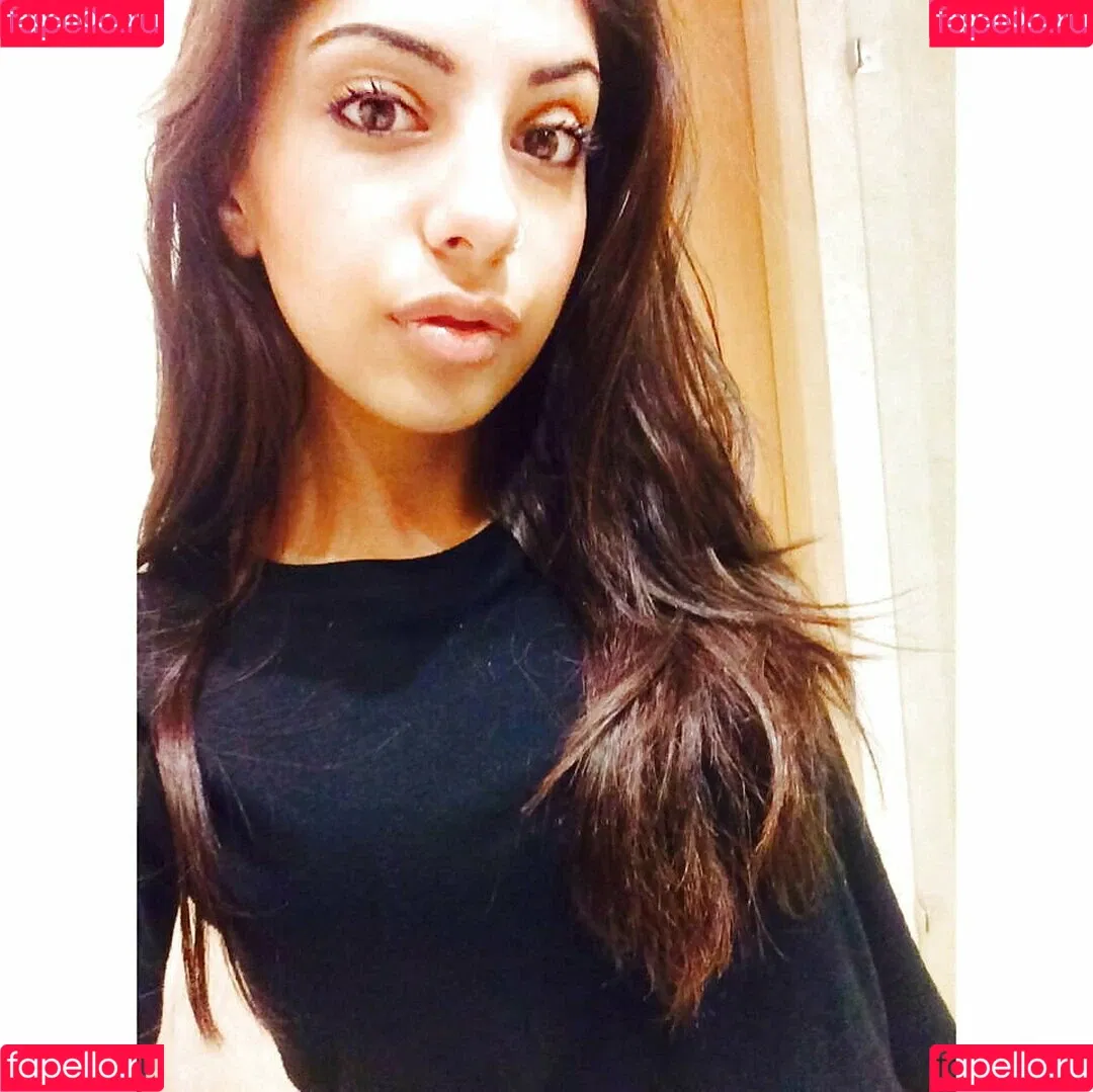 Iman Moosa Onlyfans Photo Gallery 