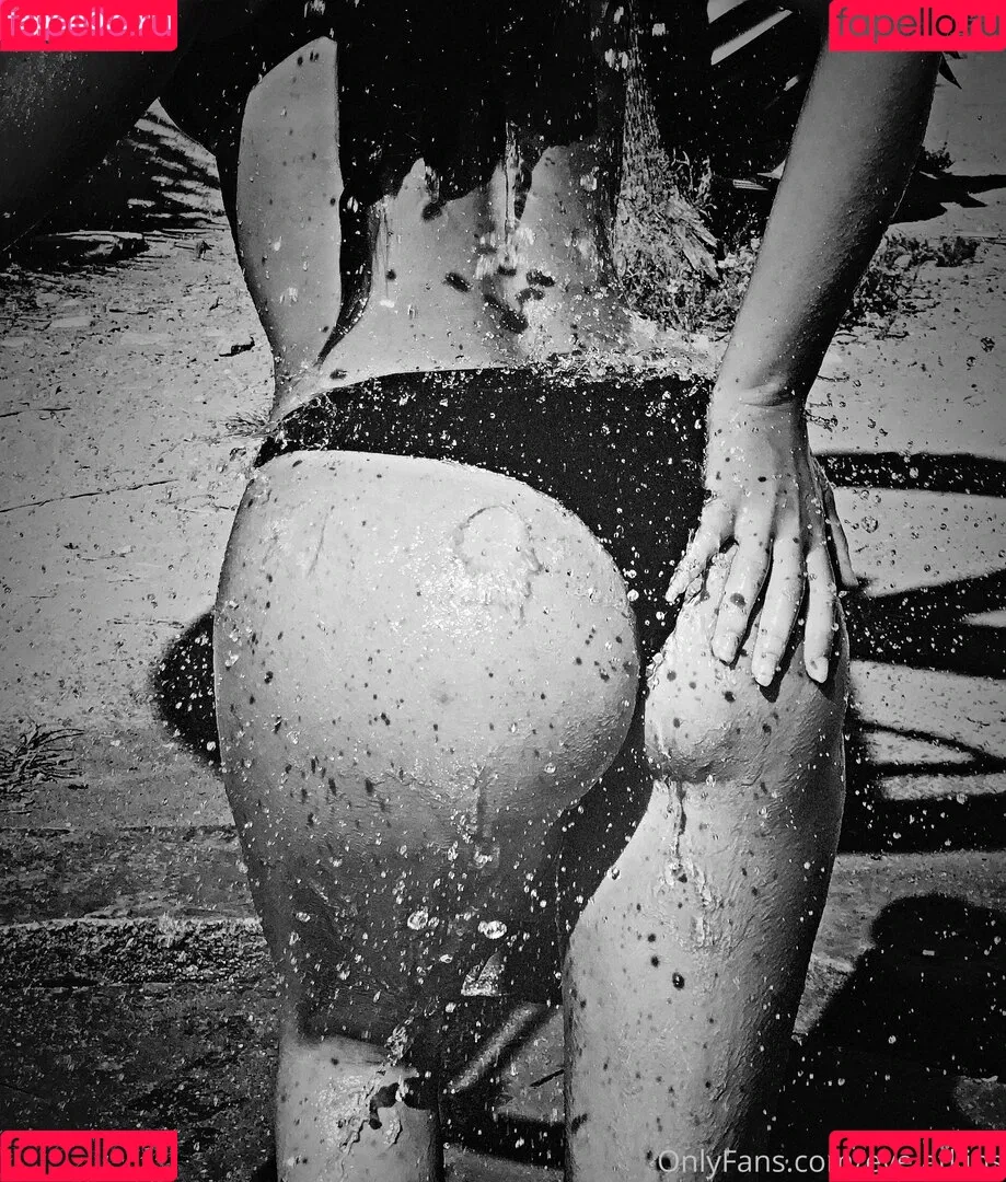 lea.renez Onlyfans Photo Gallery 