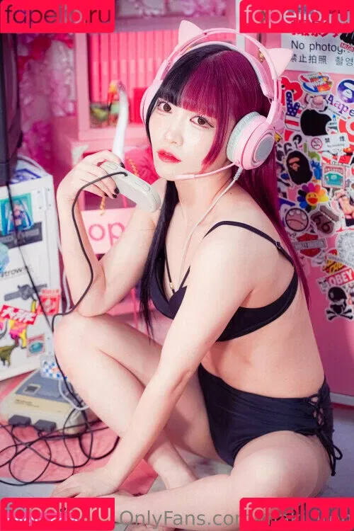 Maki Itoh Onlyfans Photo Gallery 