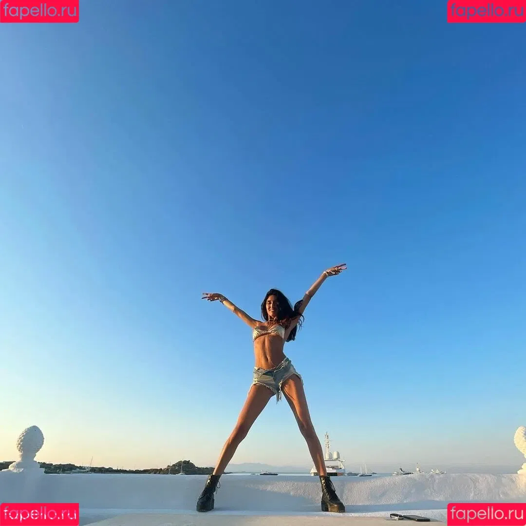 Dani Carbon Onlyfans Photo Gallery 