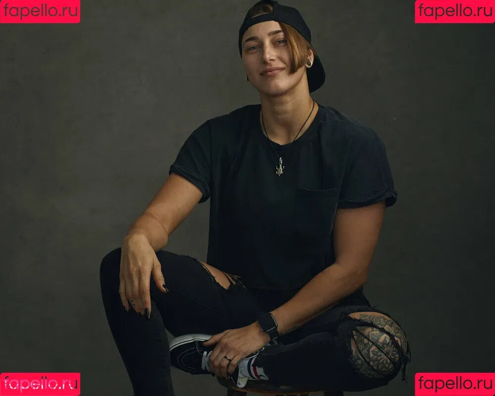 Rhea Ripley Onlyfans Photo Gallery 