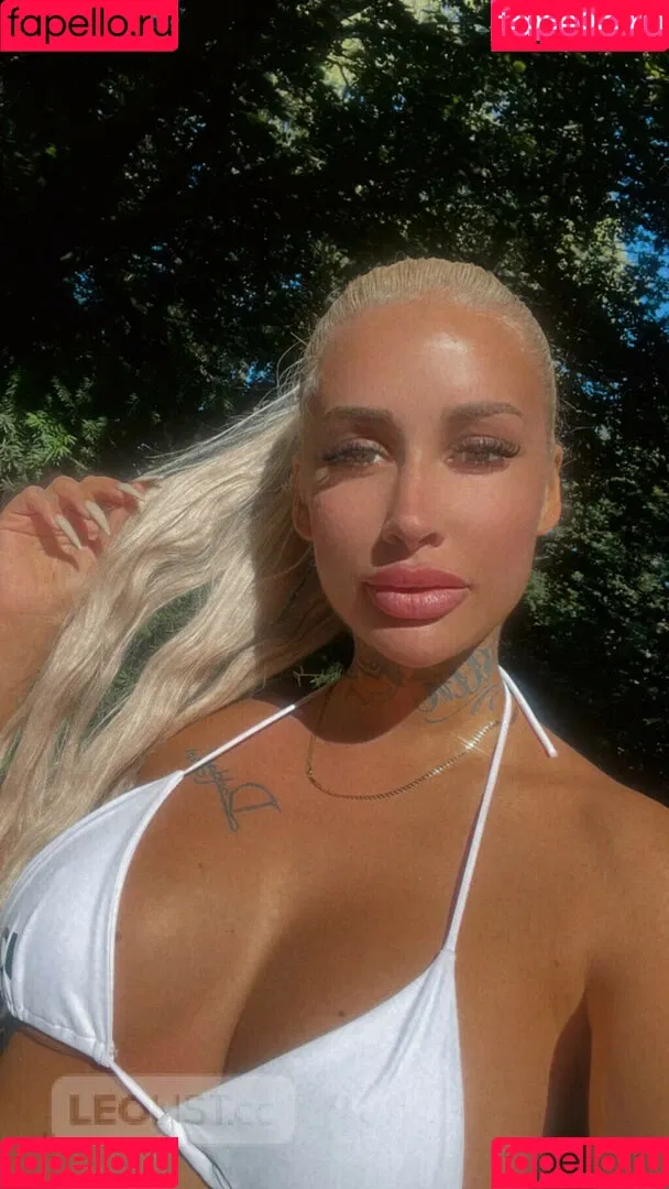 Elodie Baillargeon Roy Onlyfans Photo Gallery 