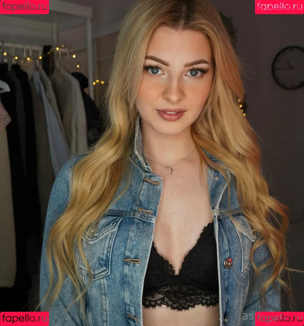 asmrjanina Onlyfans Photo Gallery 