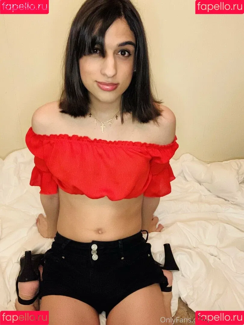 SheepIRL Onlyfans Photo Gallery 