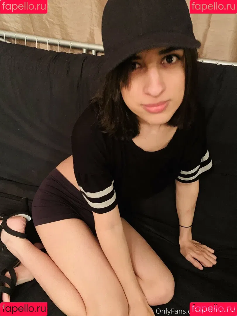 SheepIRL Onlyfans Photo Gallery 