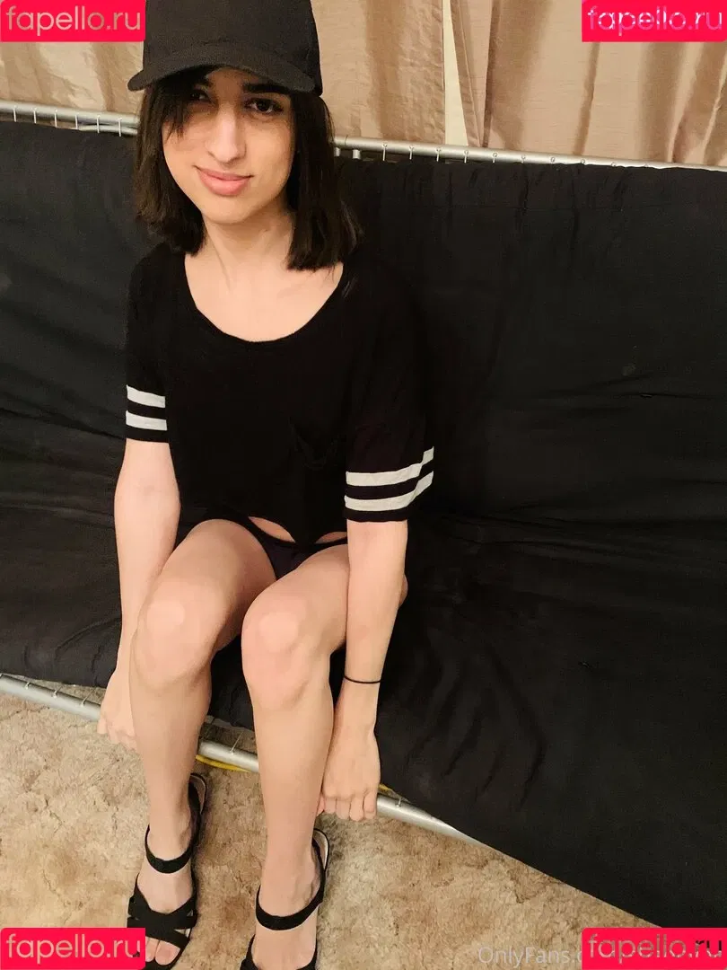 SheepIRL Onlyfans Photo Gallery 