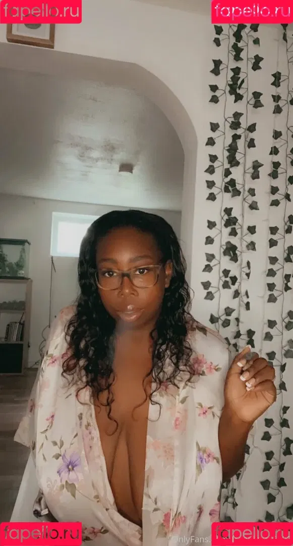 freebigtits6999 Onlyfans Photo Gallery 