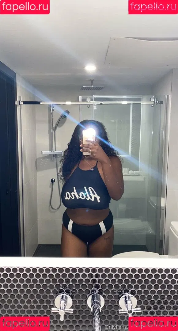freebigtits6999 Onlyfans Photo Gallery 