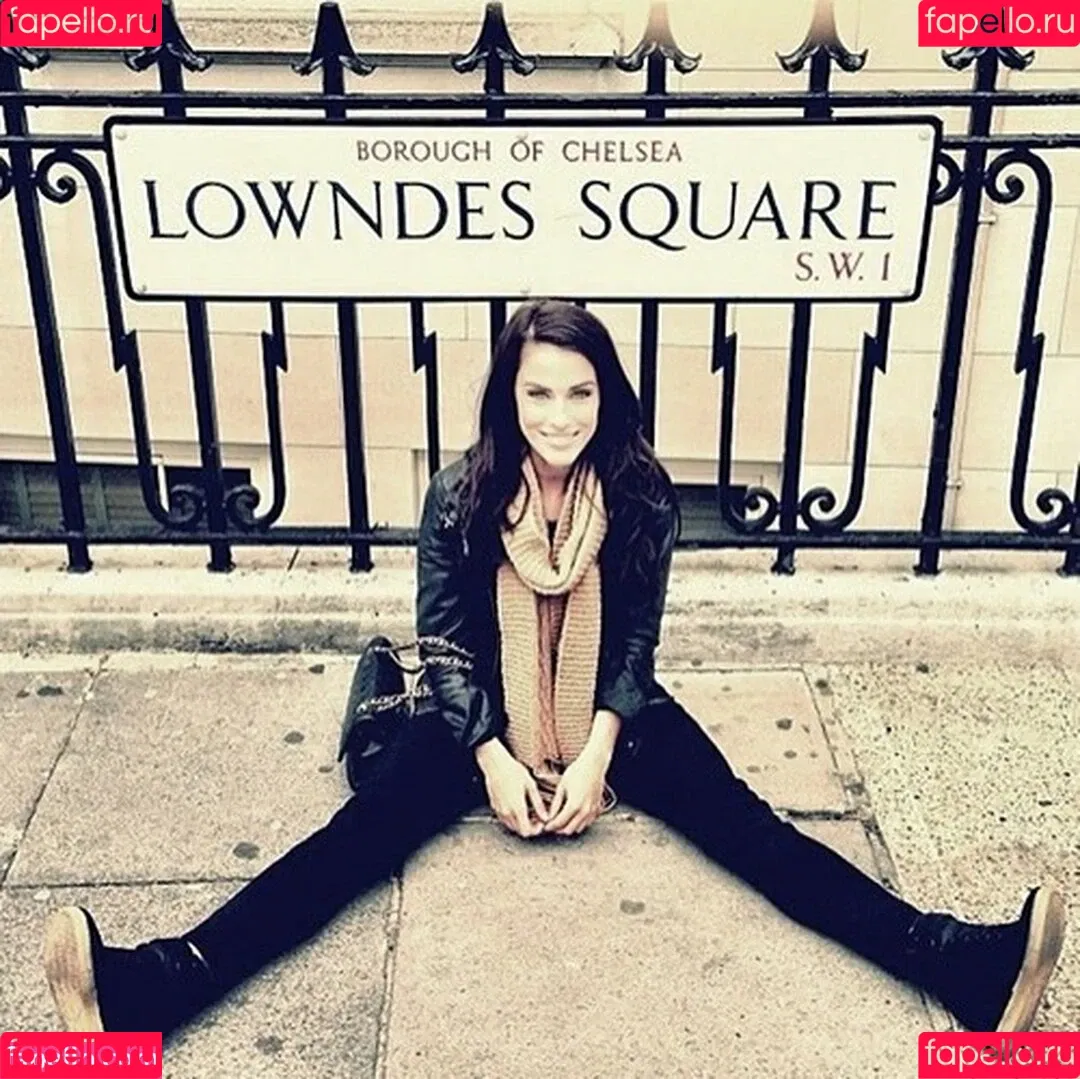 Jessica Lowndes Onlyfans Photo Gallery 