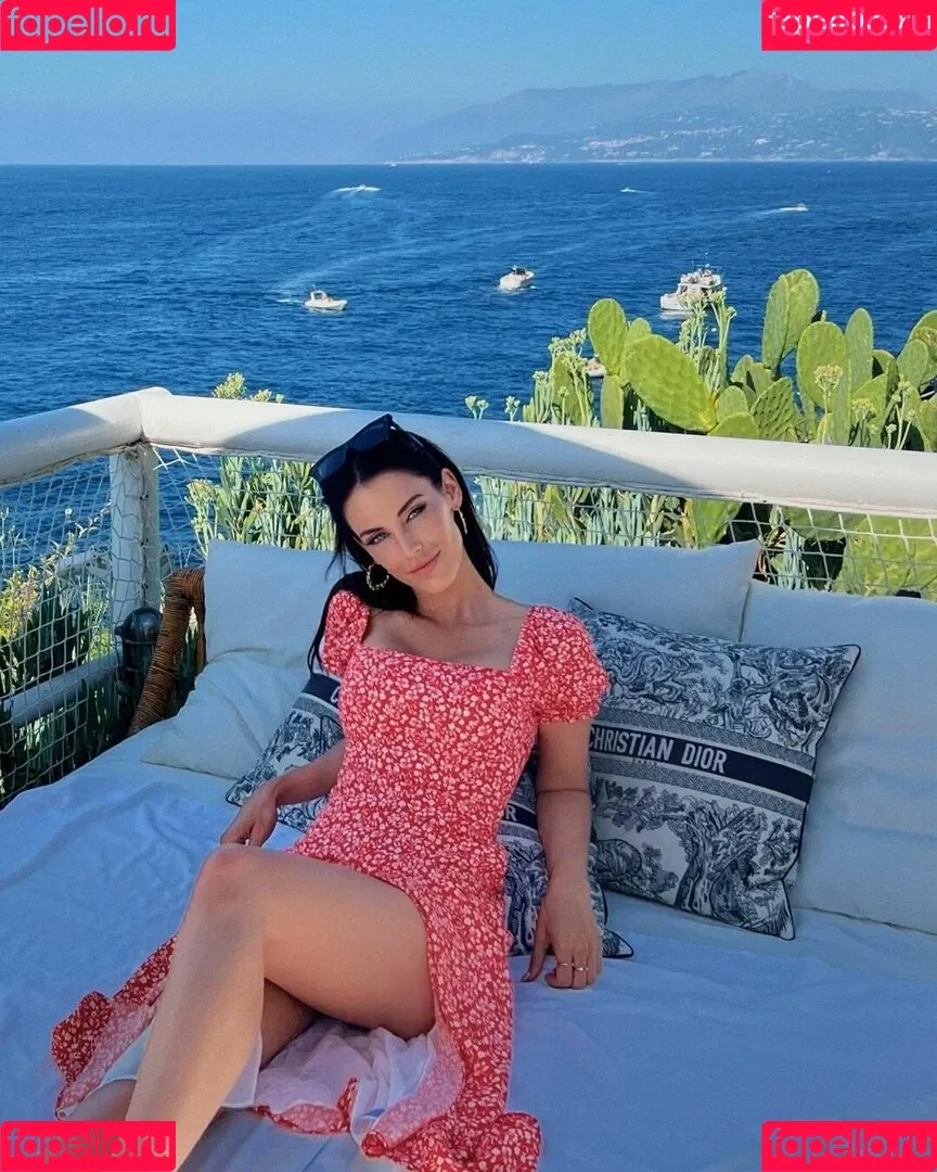 Jessica Lowndes Onlyfans Photo Gallery 