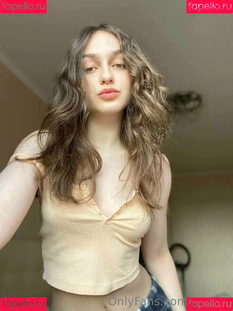 eve.lin Onlyfans Photo Gallery 