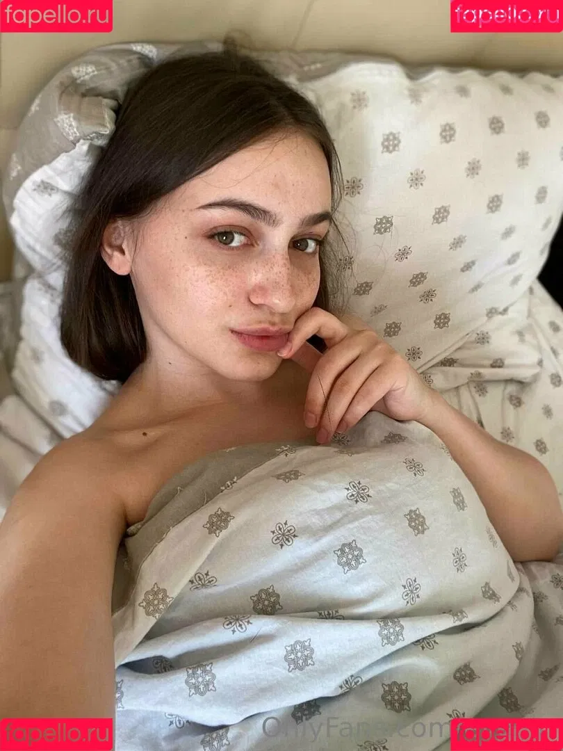 eve.lin Onlyfans Photo Gallery 