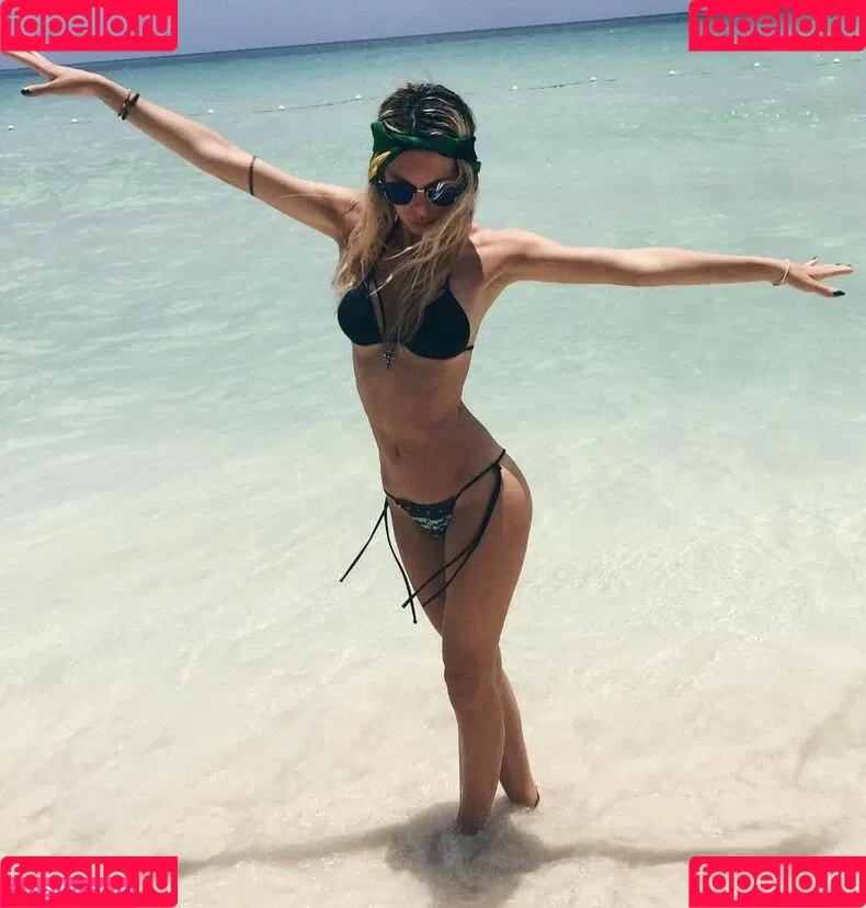 Elena Nicol Pasqualotti Onlyfans Photo Gallery 