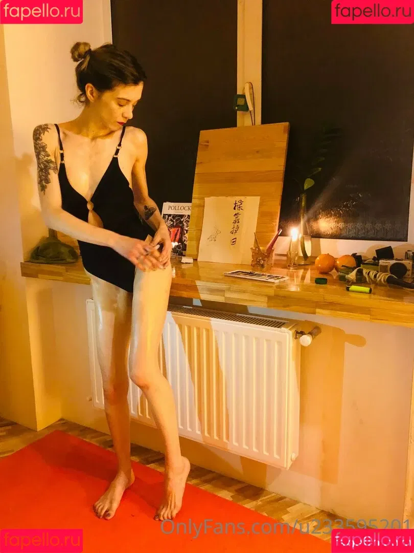 volyaukrainefree Onlyfans Photo Gallery 