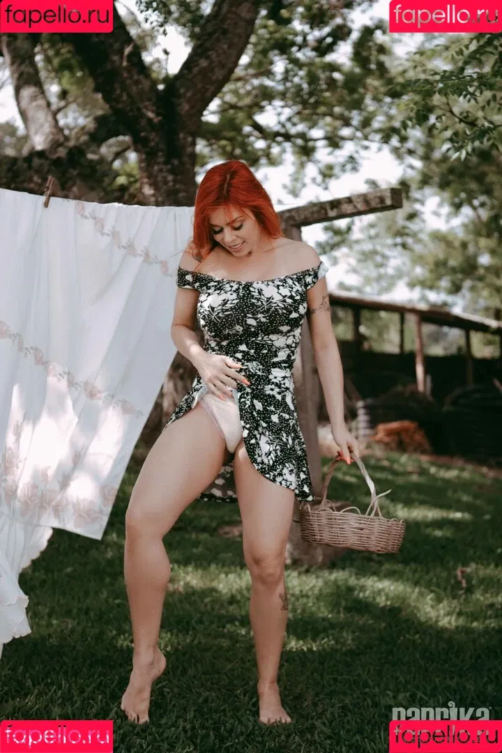 Rossane Bom Onlyfans Photo Gallery 
