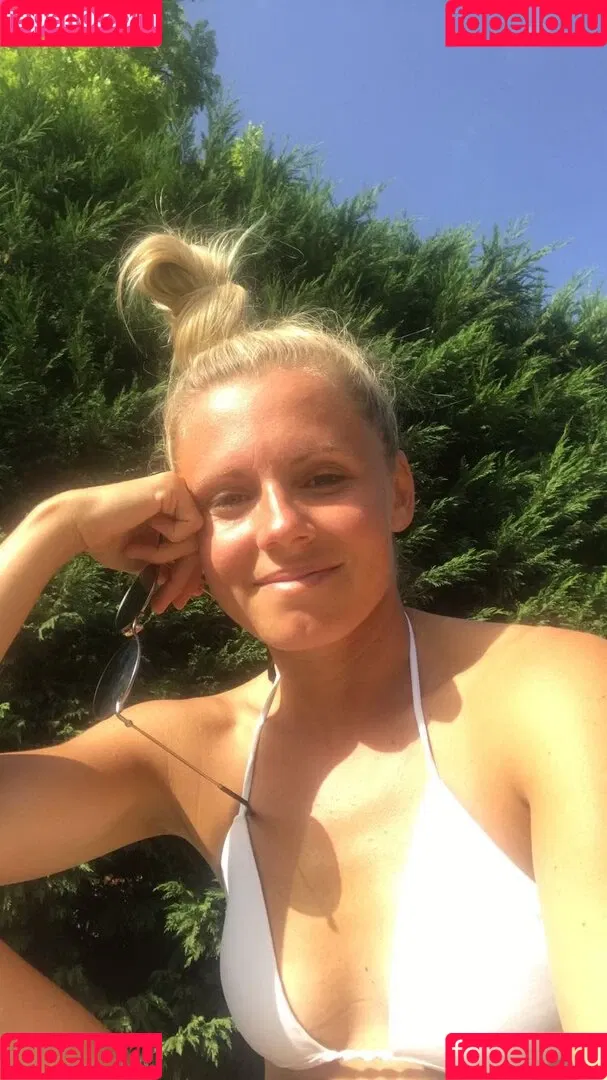 Julia Simic Onlyfans Photo Gallery 