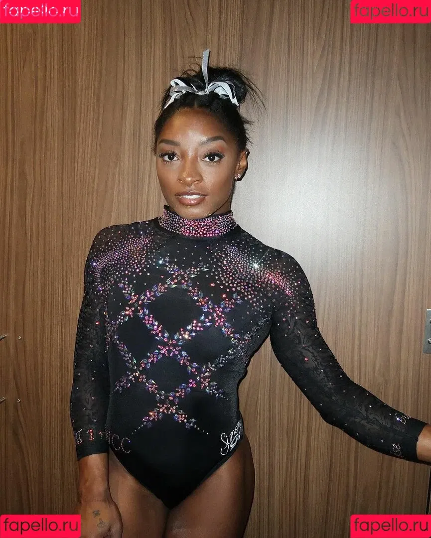 Simone Biles Onlyfans Photo Gallery 