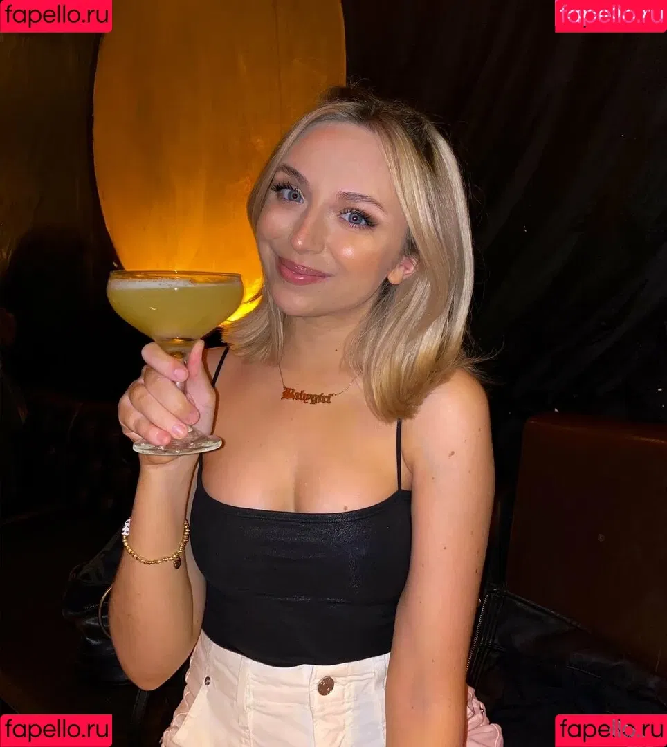 Ellie Schnitt Onlyfans Photo Gallery 