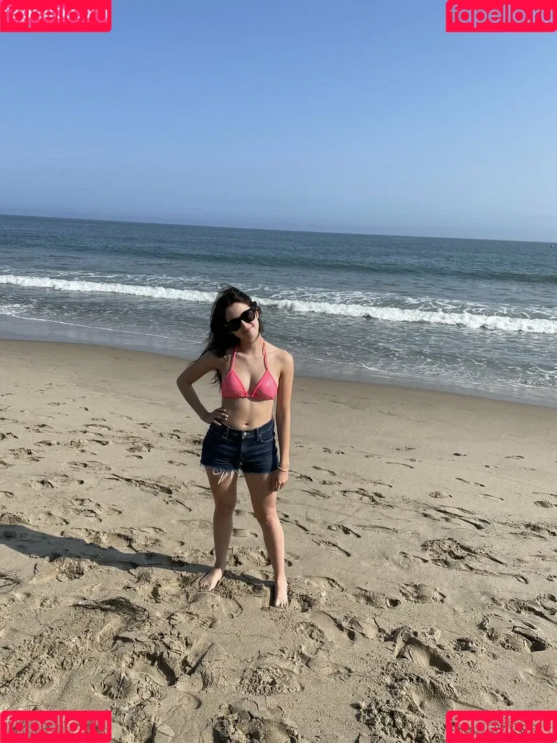 Laura Marano Onlyfans Photo Gallery 