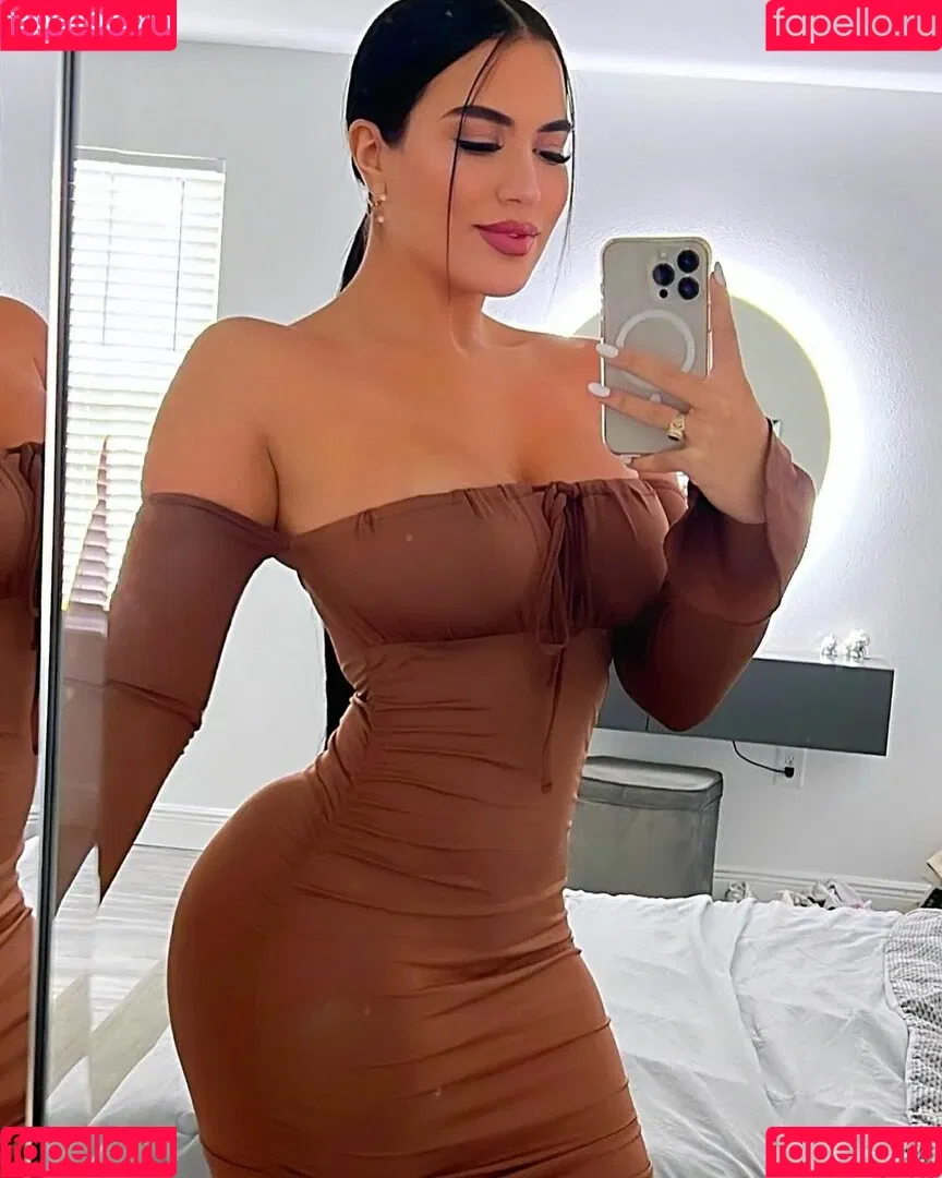Melany Fernandez Onlyfans Photo Gallery 