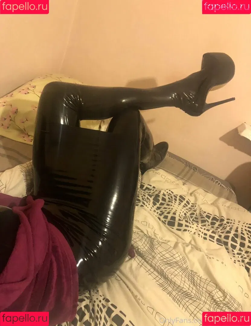 latex_alina Onlyfans Photo Gallery 