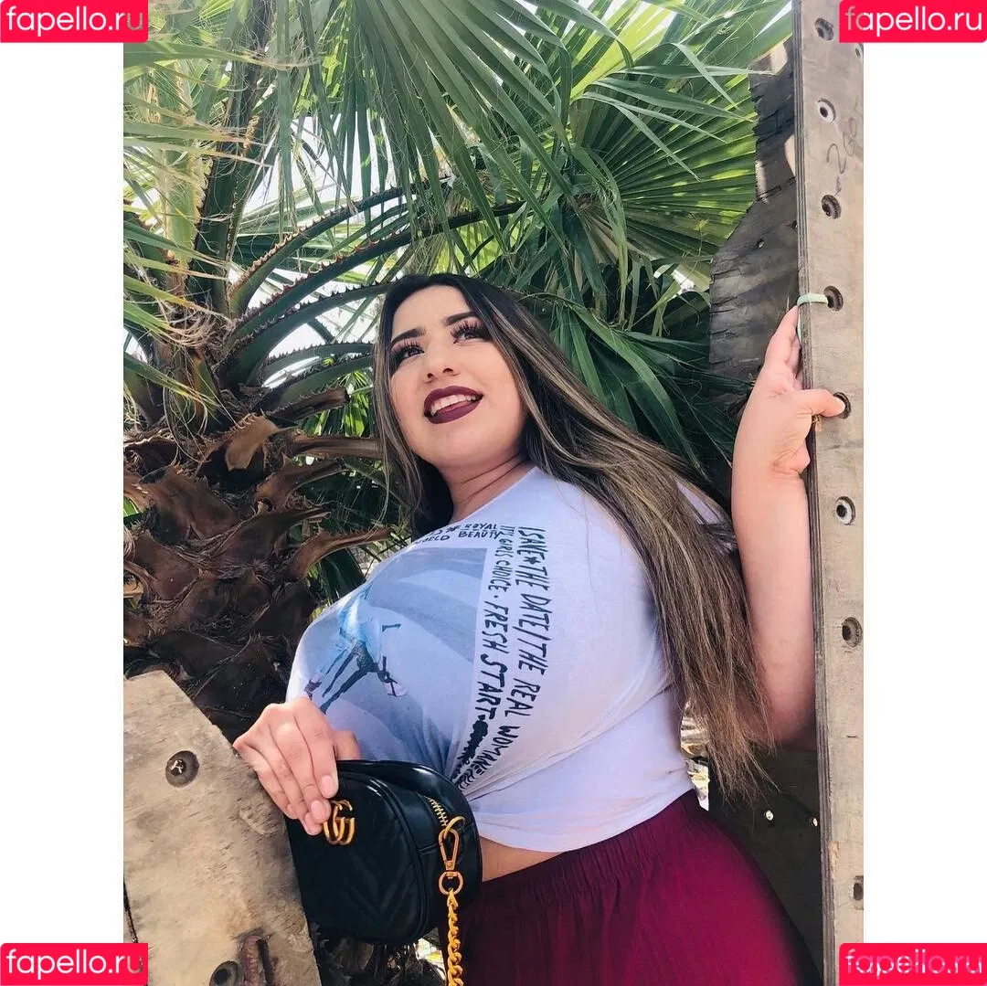 Jazmin Gurrola Onlyfans Photo Gallery 
