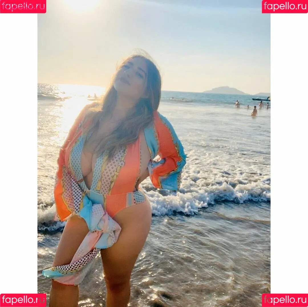 Jazmin Gurrola Onlyfans Photo Gallery 