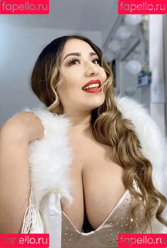 Jazmin Gurrola Onlyfans Photo Gallery 