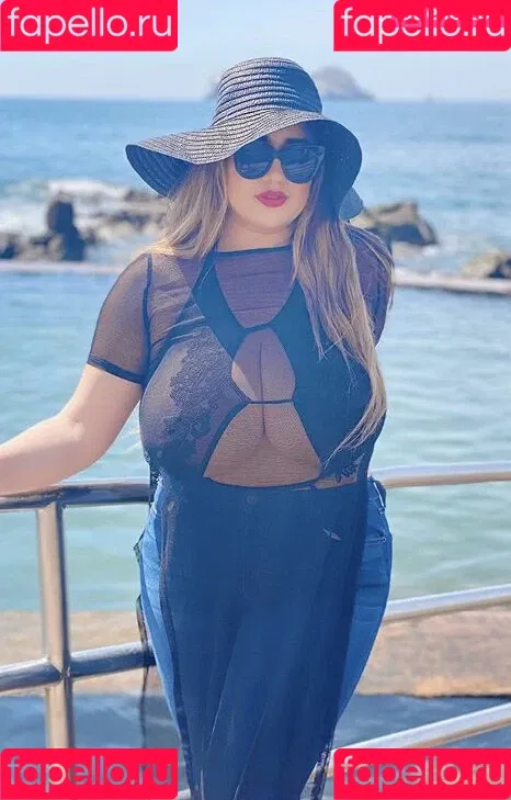 Jazmin Gurrola Onlyfans Photo Gallery 