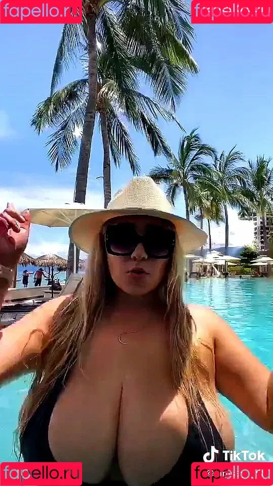 Jazmin Gurrola Onlyfans Photo Gallery 