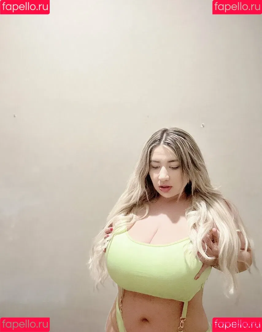 Jazmin Gurrola Onlyfans Photo Gallery 