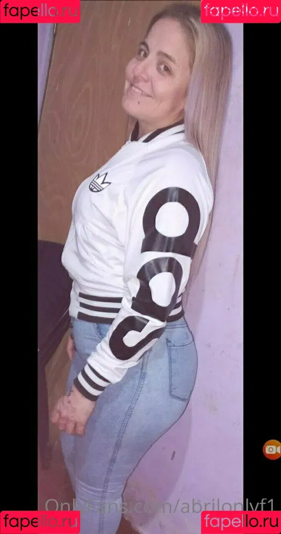 abrilonlyf1 Onlyfans Photo Gallery 
